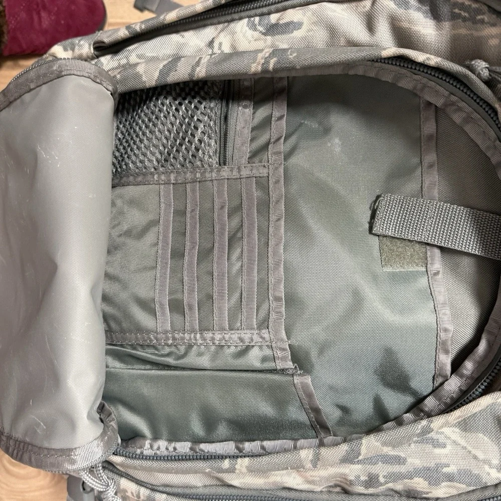 Bugout Gear ACU Camo Convertible Backpack Travel Bag Green Digicam Adjustable Sz
